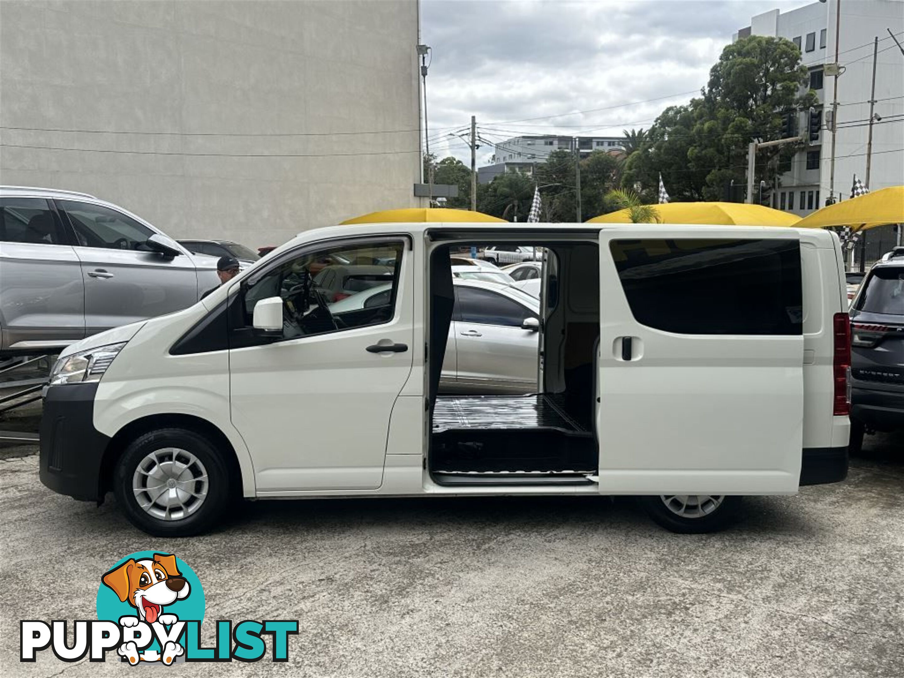 2021 TOYOTA HIACE LWB 4 DOOR OPTION GDH300R VAN