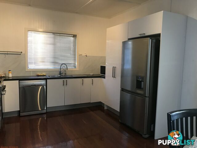 35 Albert Street KINGAROY QLD 4610