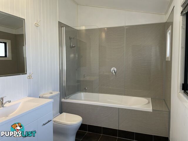 35 Albert Street KINGAROY QLD 4610