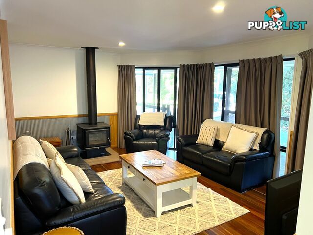 43 Rainforest Drive BUNYA MOUNTAINS QLD 4405