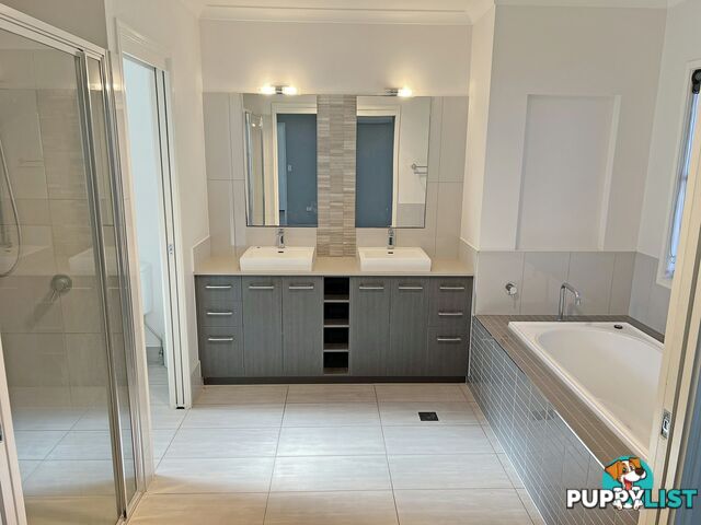 10 Nobby Way KINGAROY QLD 4610