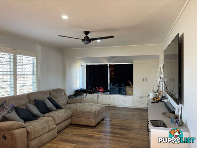 49 Buckingham St KINGAROY QLD 4610