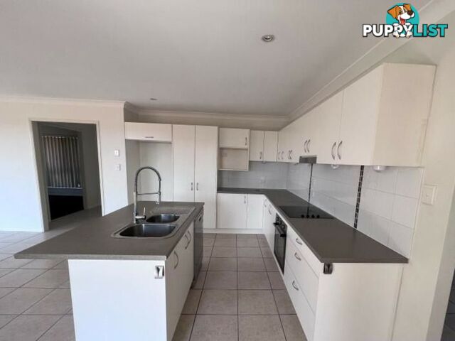 3 Frangipani Dr KINGAROY QLD 4610