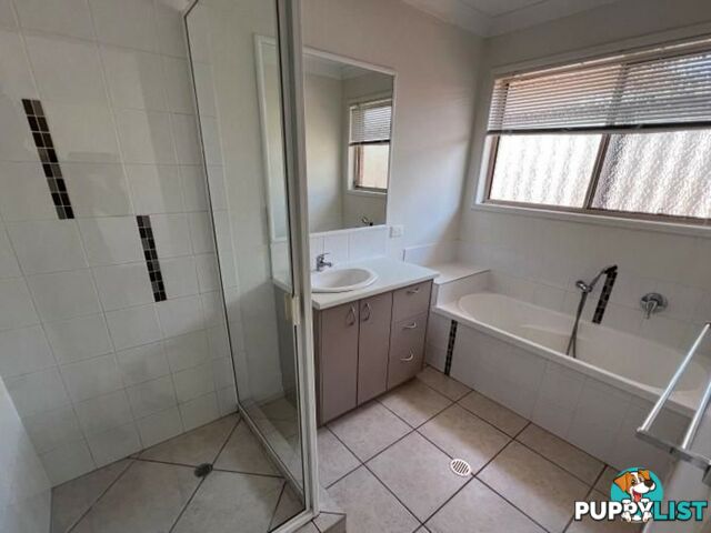 3 Frangipani Dr KINGAROY QLD 4610