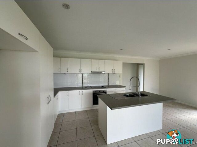 3 Frangipani Dr KINGAROY QLD 4610