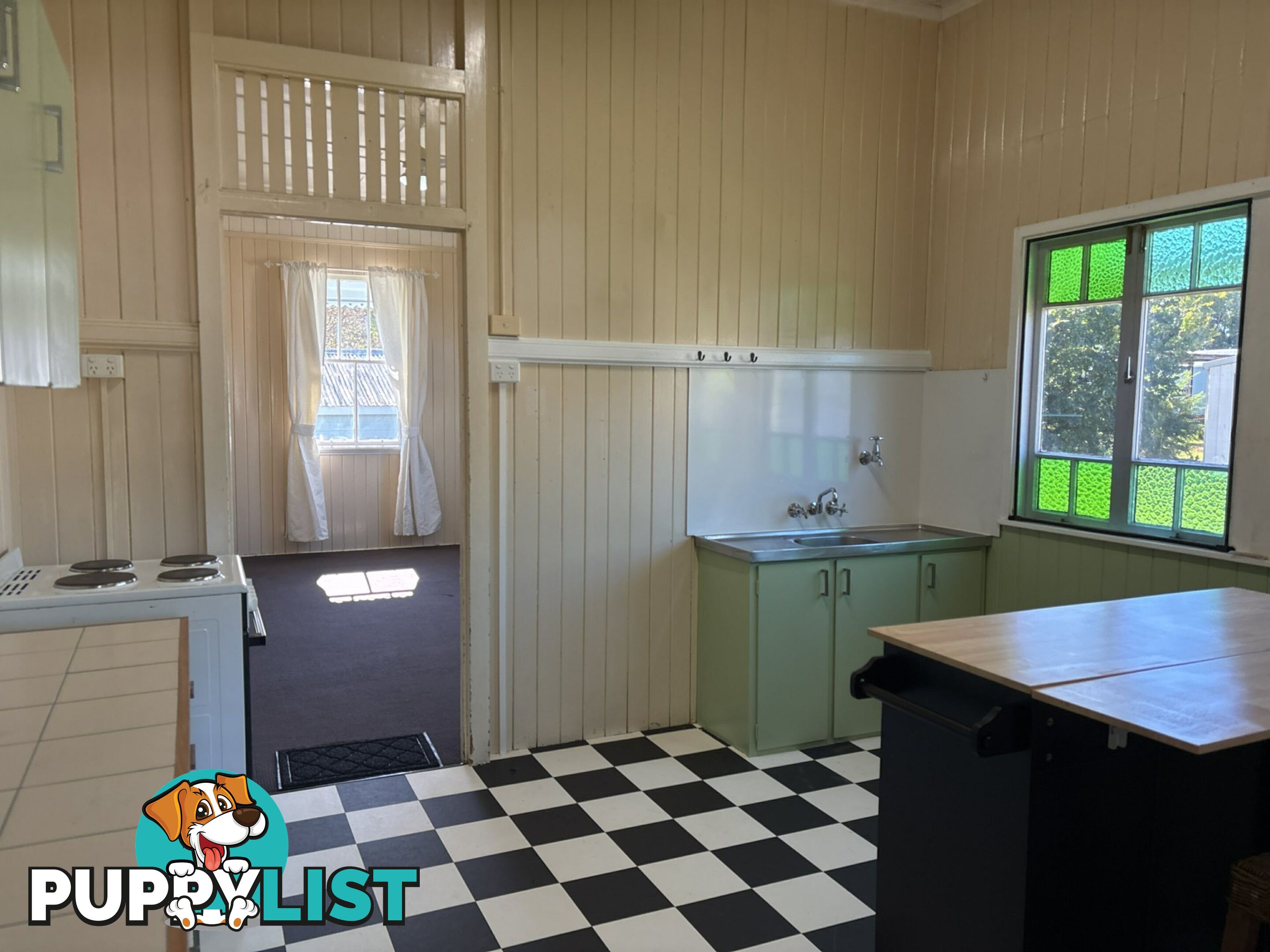 10 Earl Street KINGAROY QLD 4610