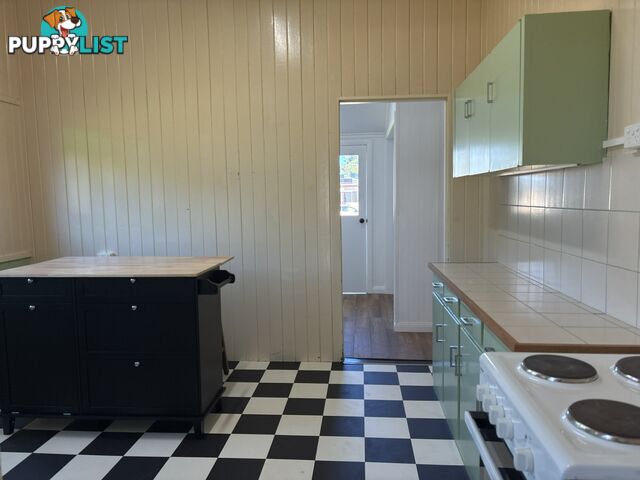 10 Earl Street KINGAROY QLD 4610