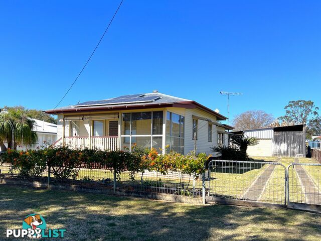 82 Edward Street WONDAI QLD 4606