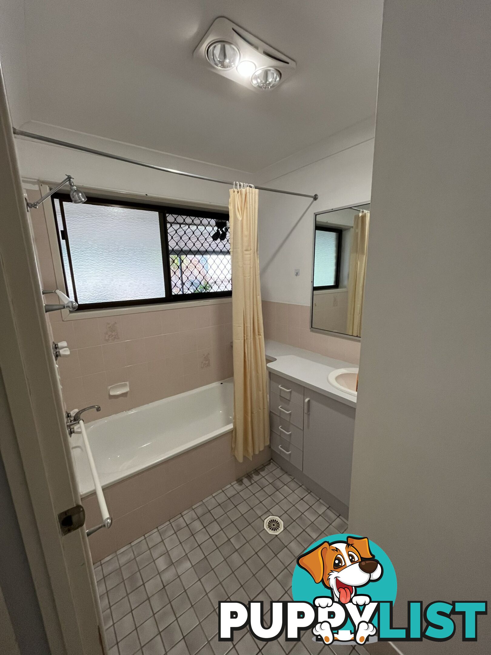 102 Baynes Street WONDAI QLD 4606