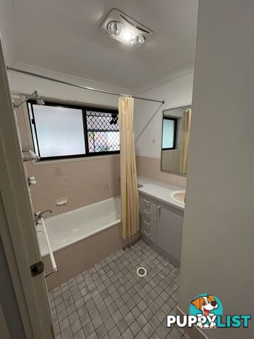 102 Baynes Street WONDAI QLD 4606