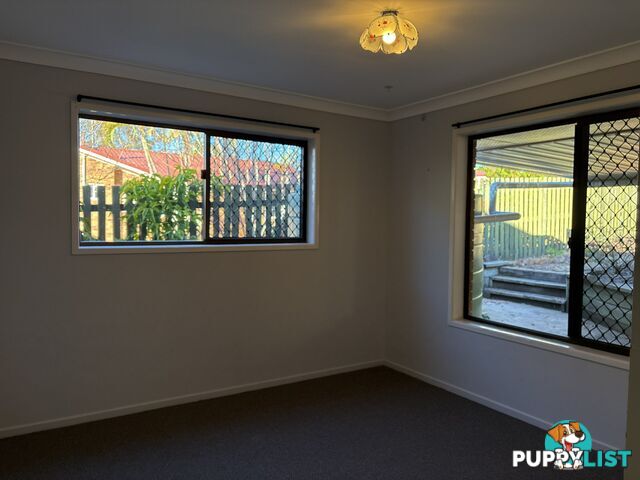 102 Baynes Street WONDAI QLD 4606