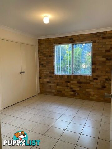 Unit 1/35 Pring street WONDAI QLD 4606