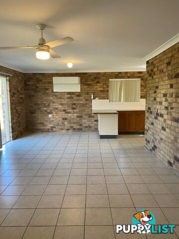 Unit 1/35 Pring street WONDAI QLD 4606