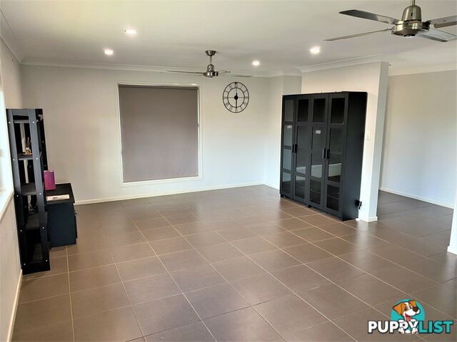 9 Earl st MEMERAMBI QLD 4610