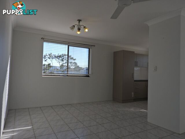 12 Toohey Avenue GREENSLOPES QLD 4120