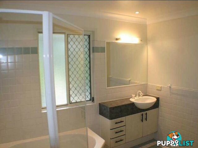 21/1 Glenquarie Place THE GAP QLD 4061