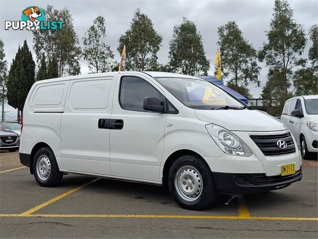 2016 HYUNDAI ILOAD  TQSERIES2(TQ3) 4D VAN