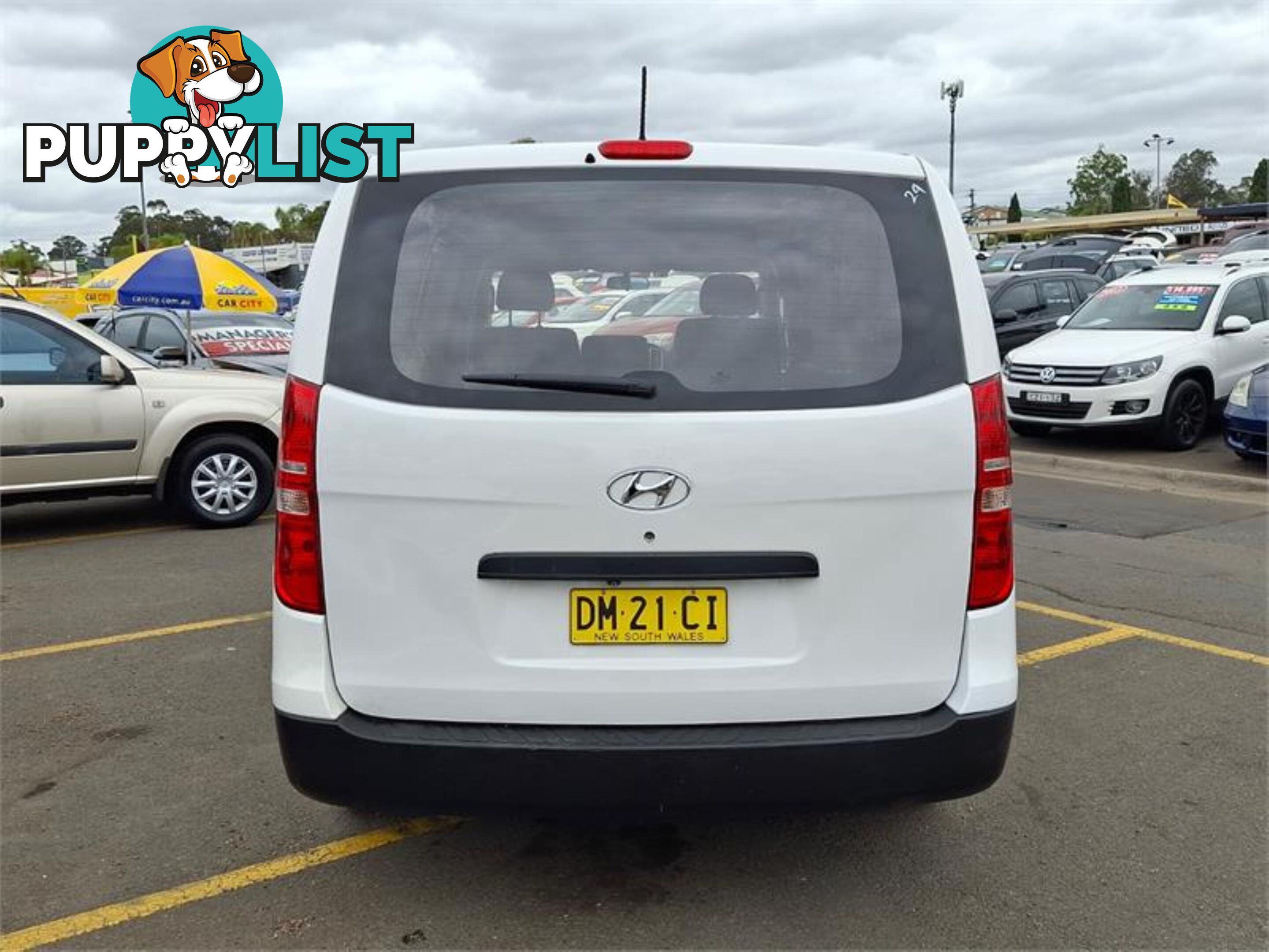 2016 HYUNDAI ILOAD  TQSERIES2(TQ3) 4D VAN