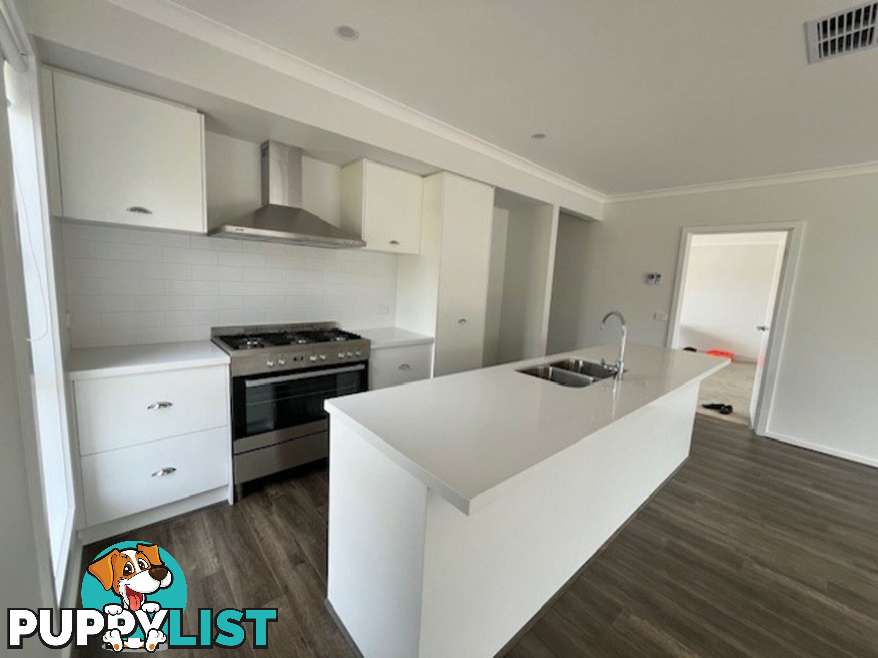 3 Bloodwood St BROADFORD VIC 3658