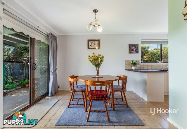 8 Dean Drive BROADFORD VIC 3658