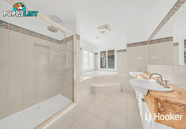 11 Fina Court HIDDEN VALLEY VIC 3756