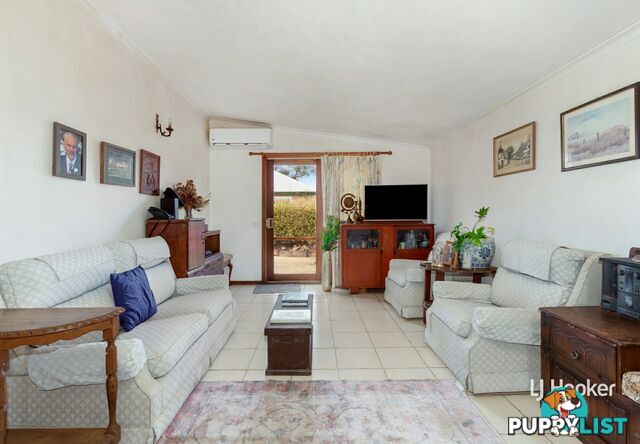 40 Pinniger Street BROADFORD VIC 3658