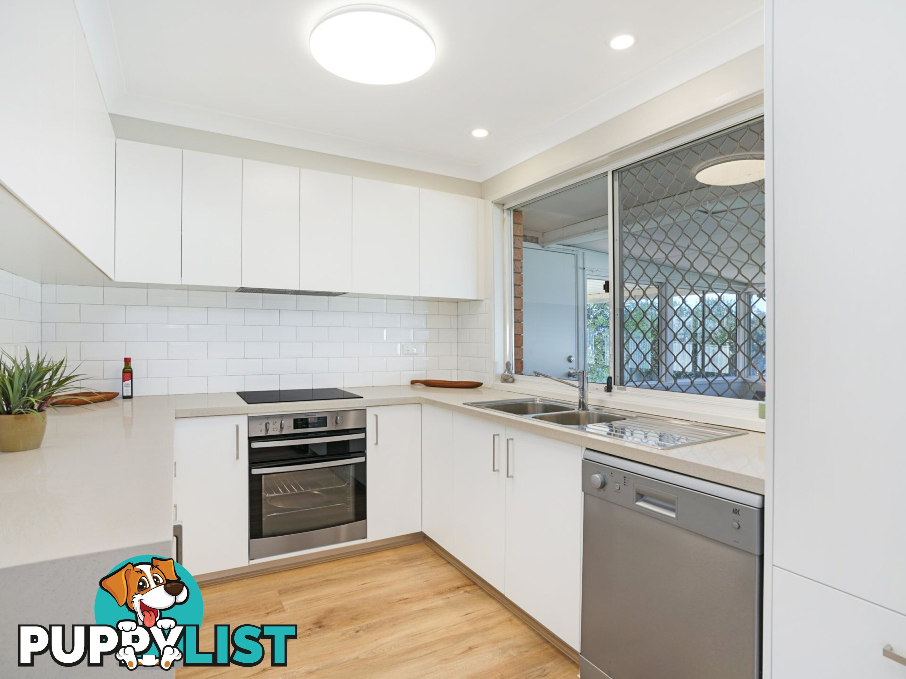 6 Siward Place ROSEMEADOW NSW 2560