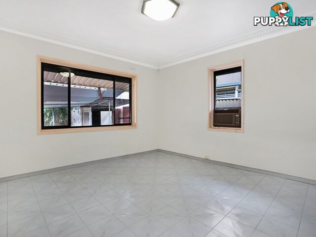 12 Reddall Street CAMPBELLTOWN NSW 2560