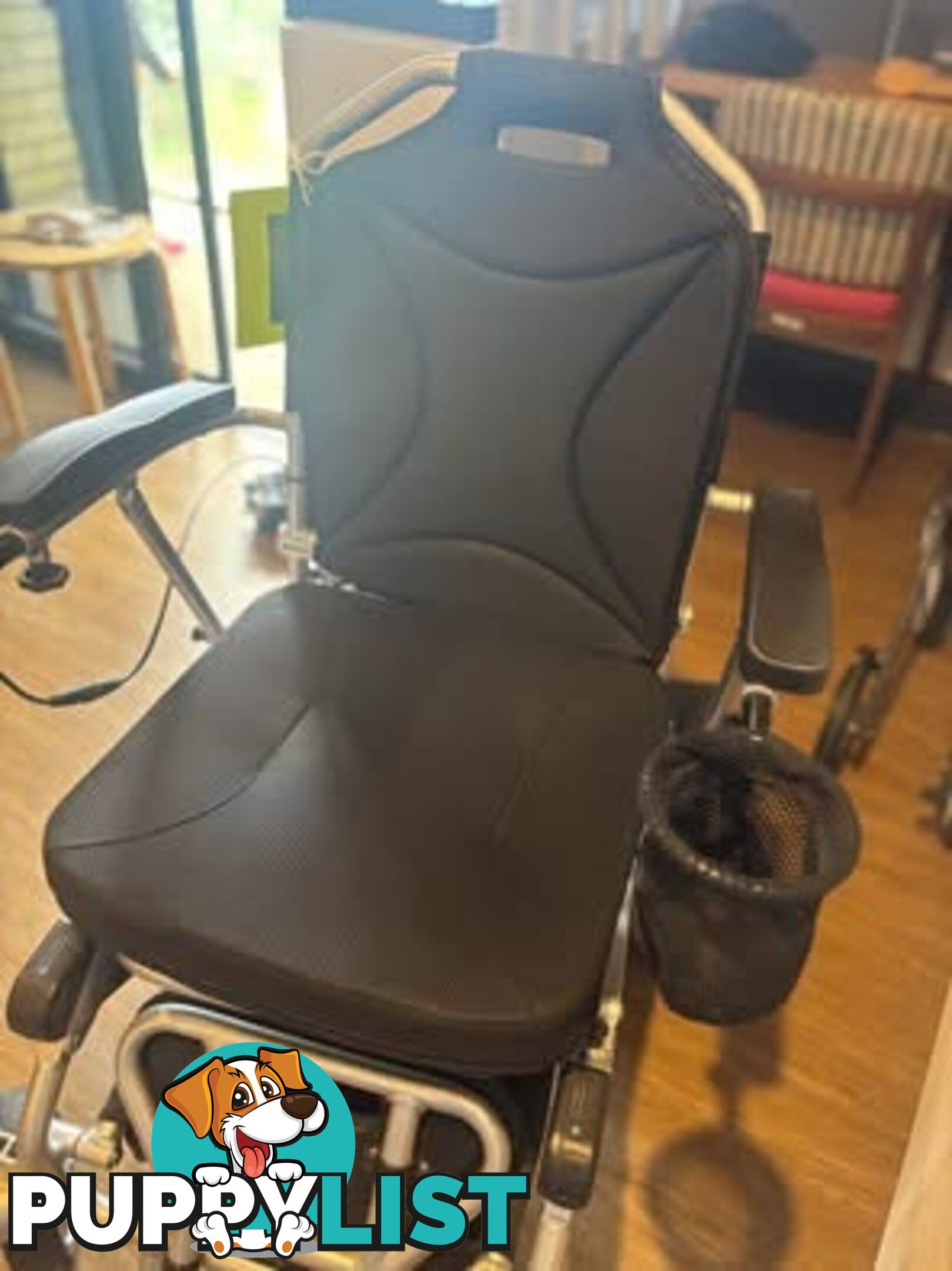 Electric wheelchair