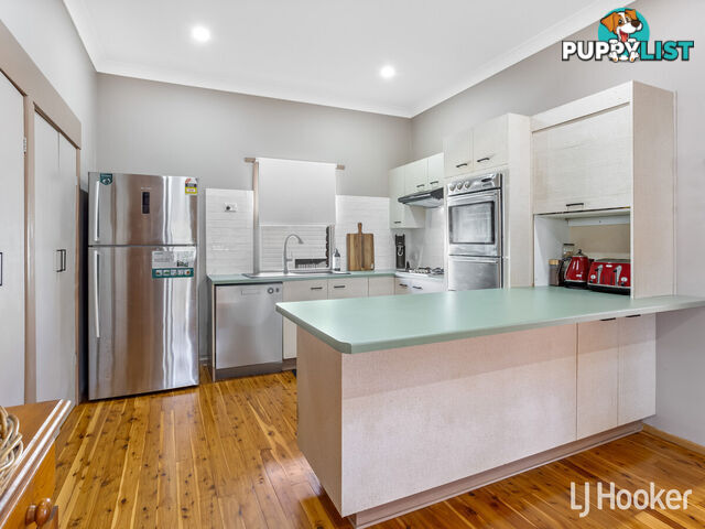 86 Seaville Avenue SCARBOROUGH QLD 4020