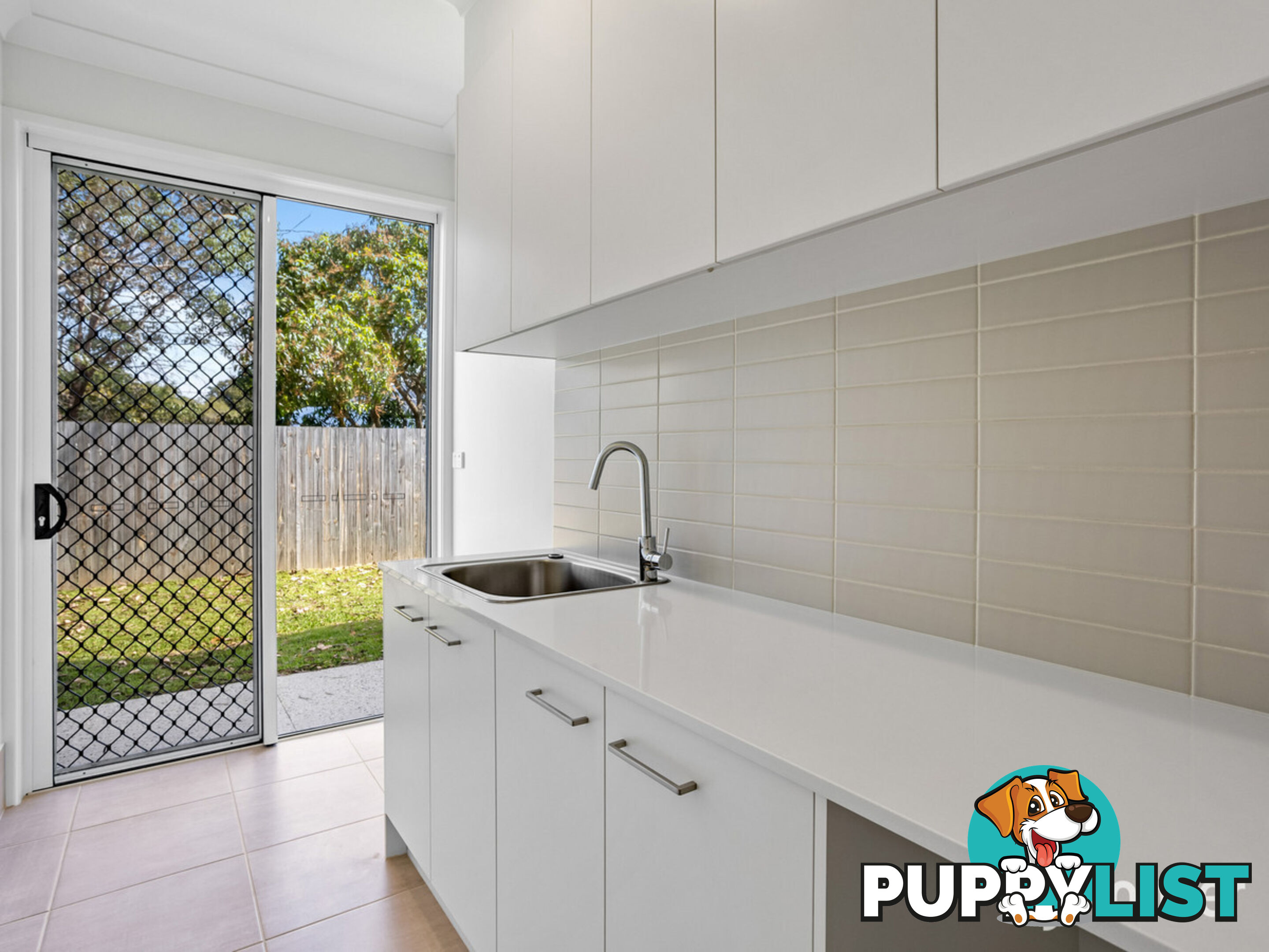 16a Robert Street CLONTARF QLD 4019