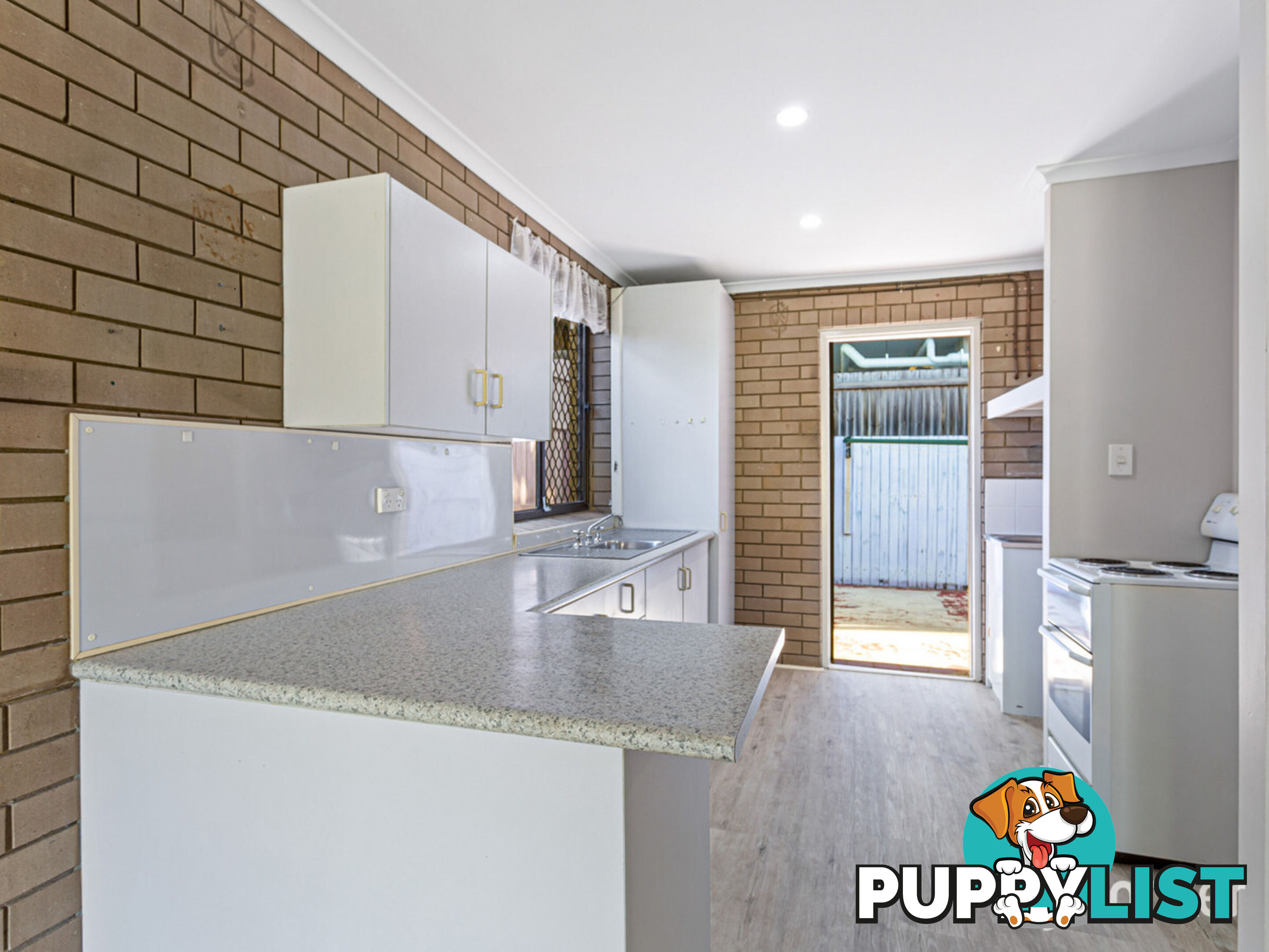 88 Hornibrook Esplanade CLONTARF QLD 4019