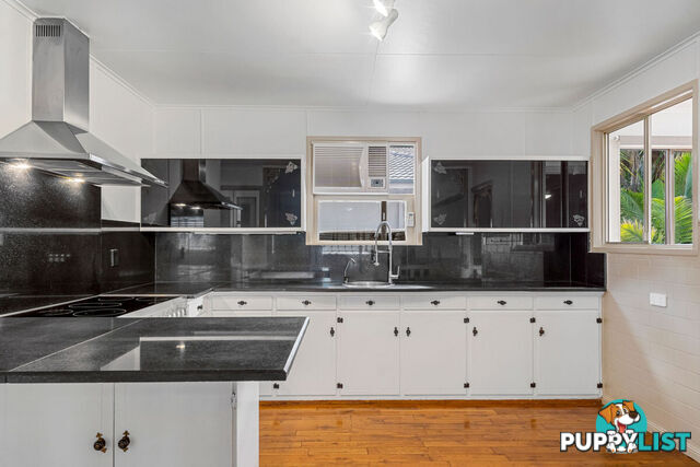 28 Ralph Street CLONTARF QLD 4019