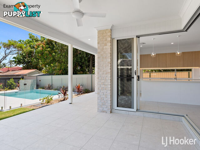 37 King Street WOODY POINT QLD 4019