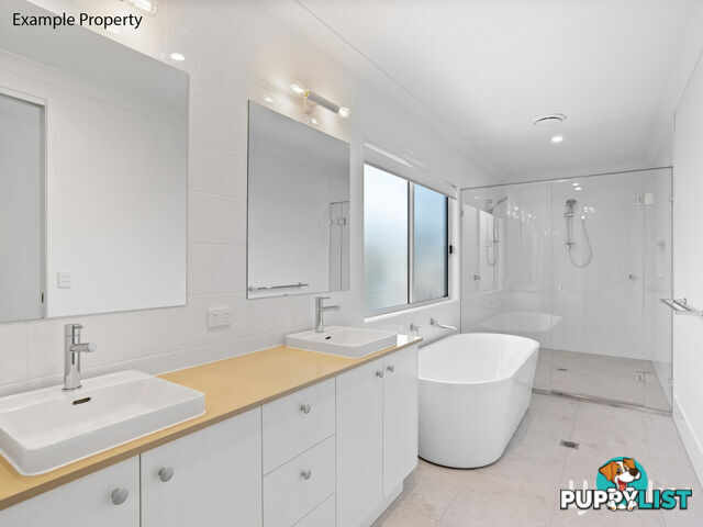 37 King Street WOODY POINT QLD 4019