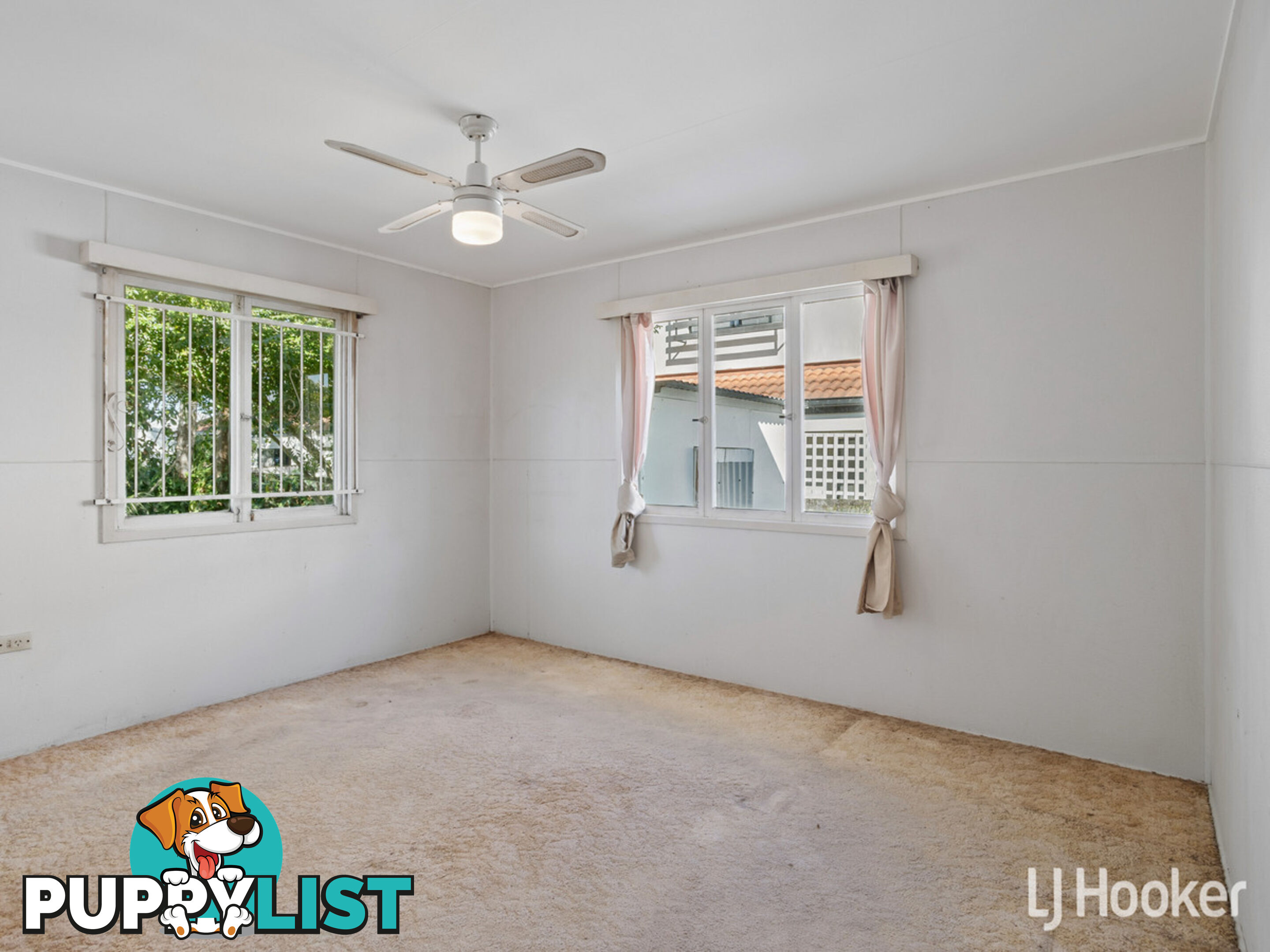 2a Samuel Street WOODY POINT QLD 4019