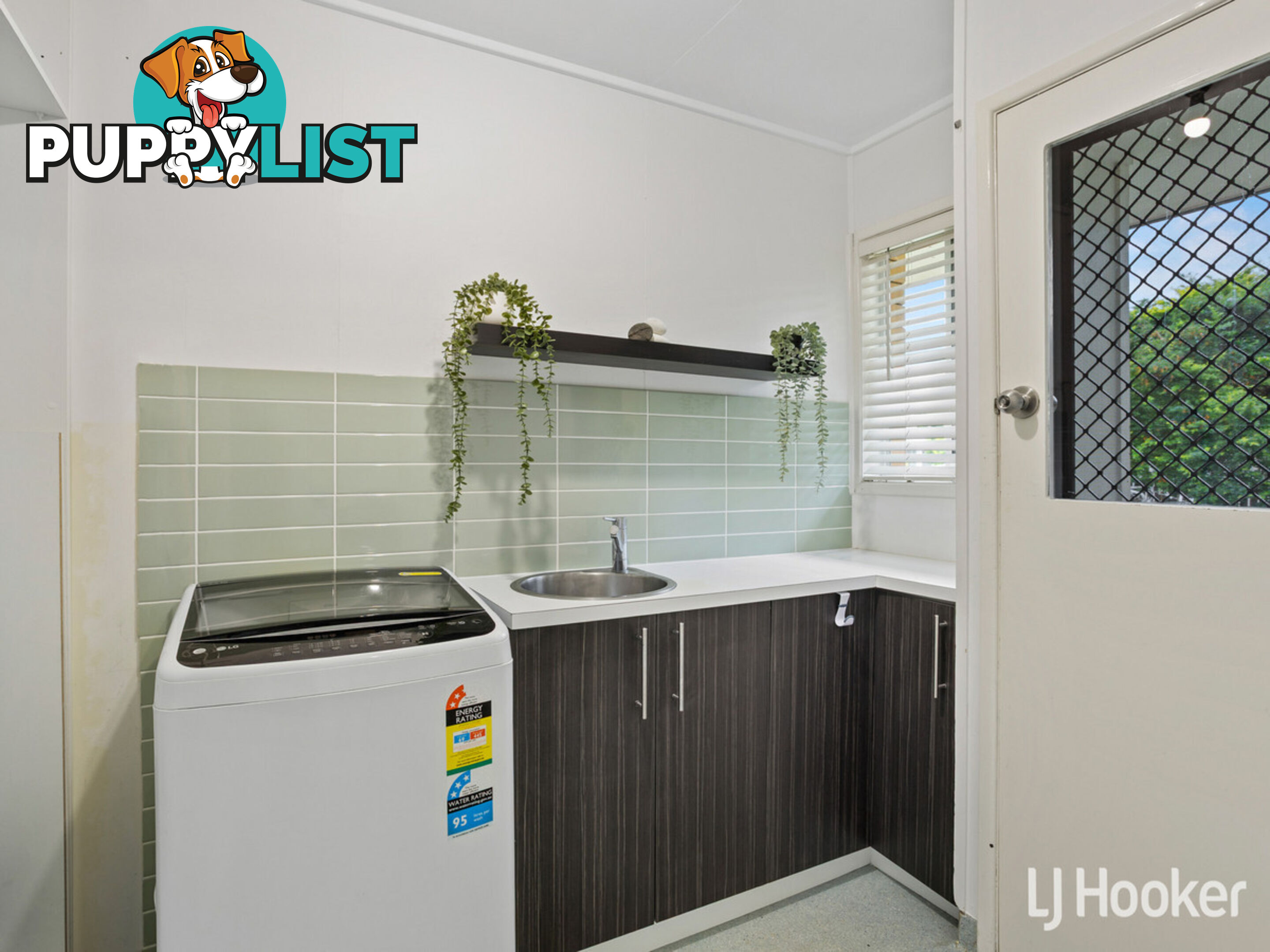 8 Hunter Street REDCLIFFE QLD 4020