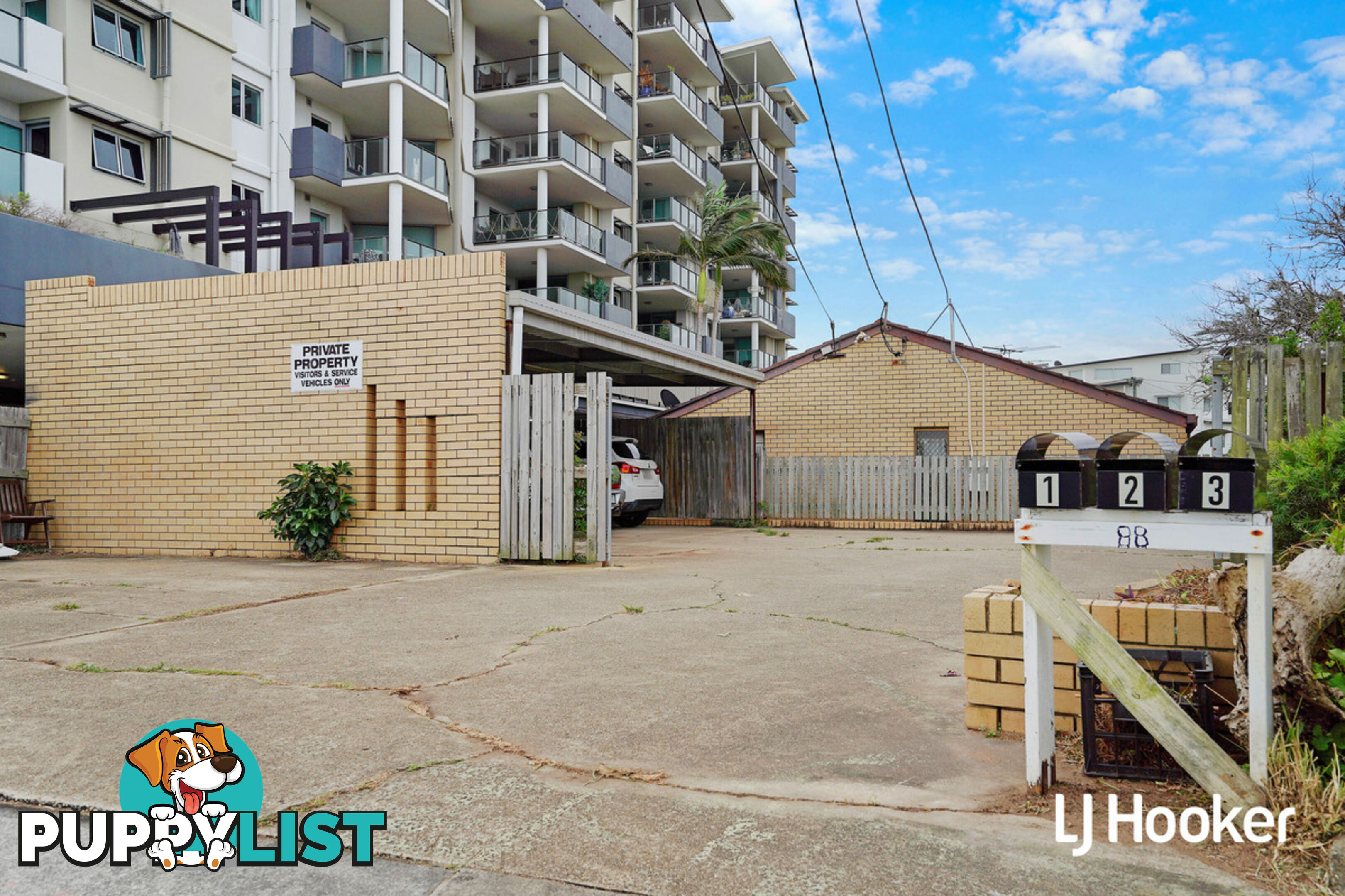 88 Hornibrook Esplanade CLONTARF QLD 4019