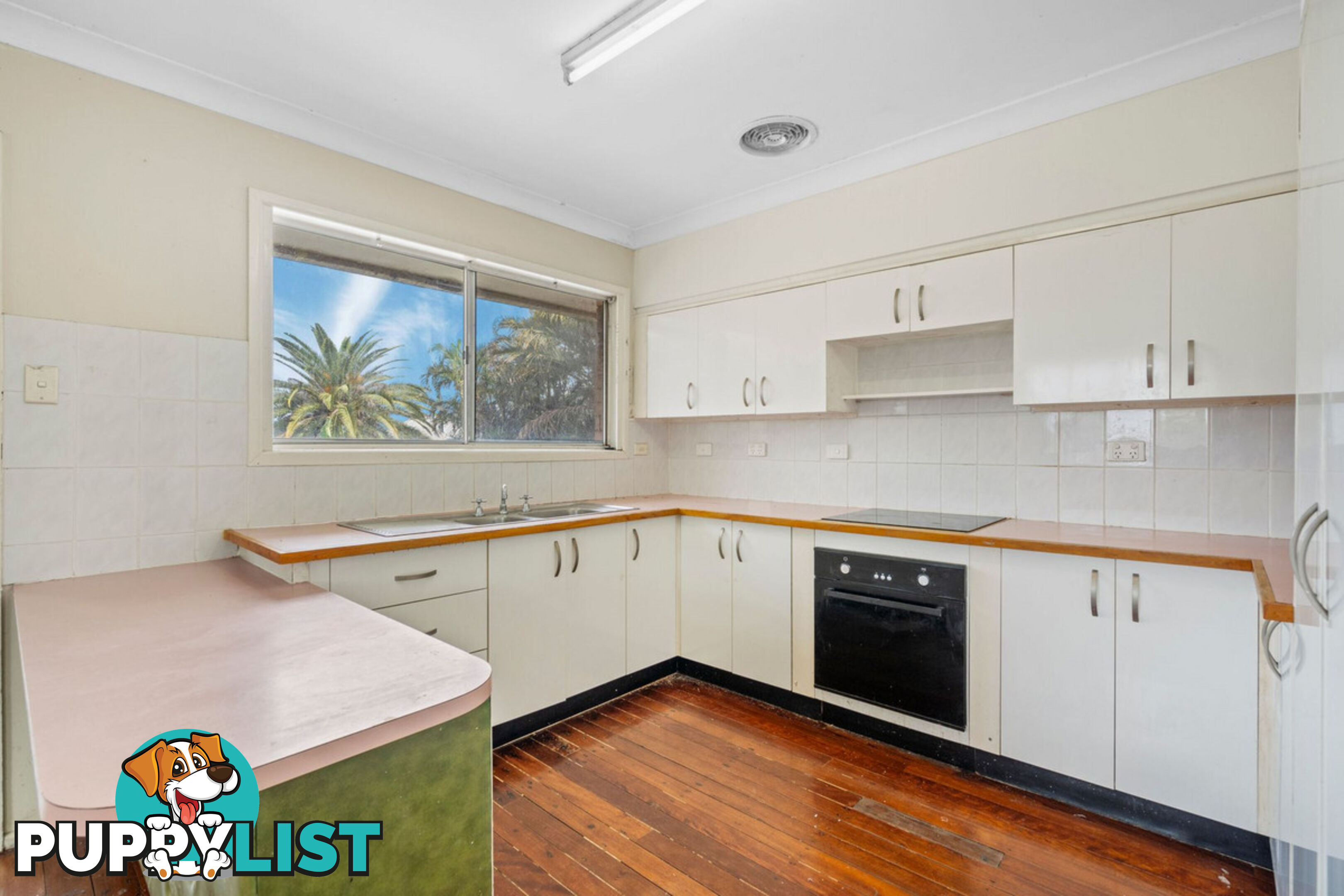 16 Kalimna Drive CLONTARF QLD 4019