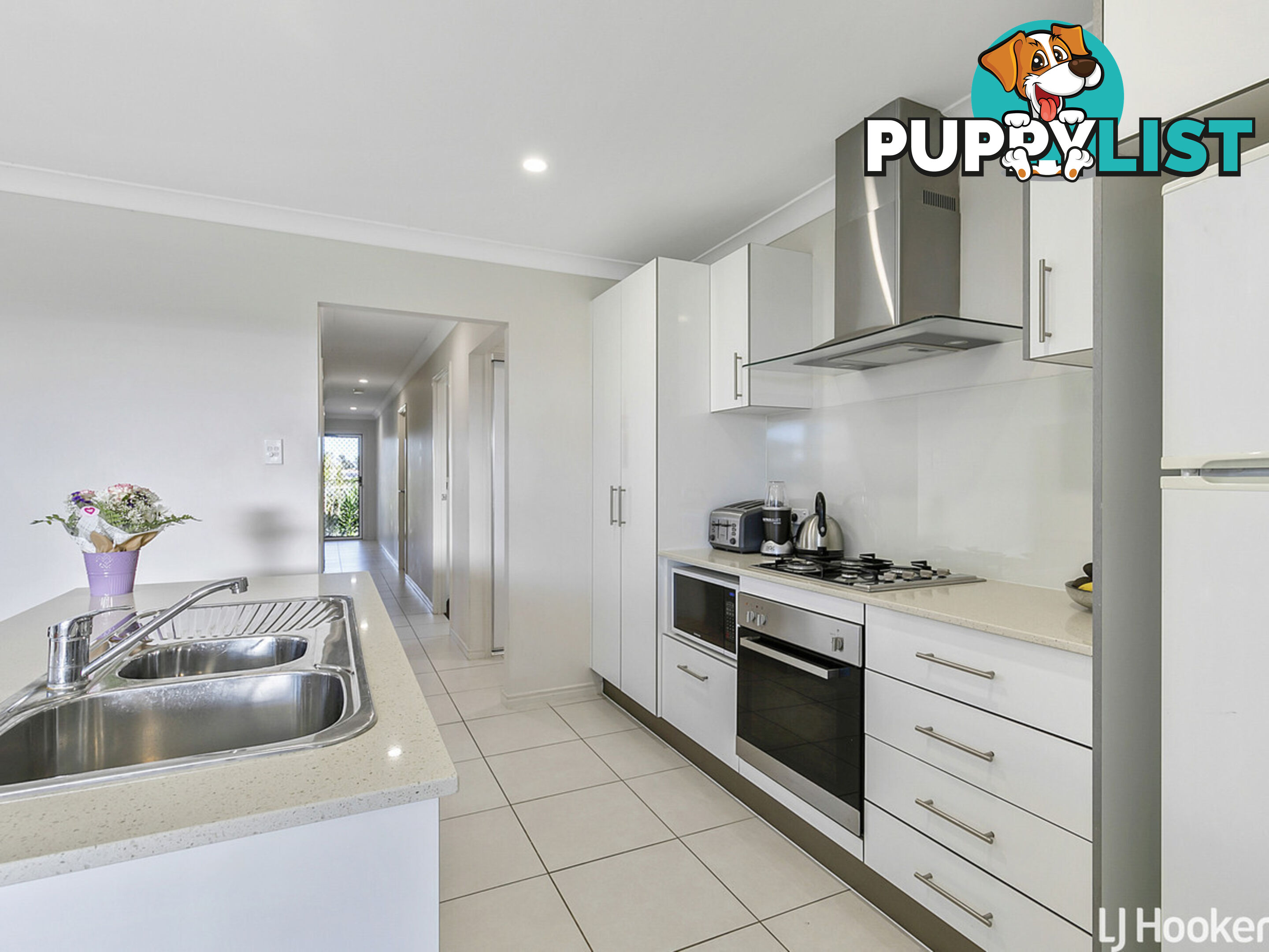 33 Bangalow Street MORAYFIELD QLD 4506