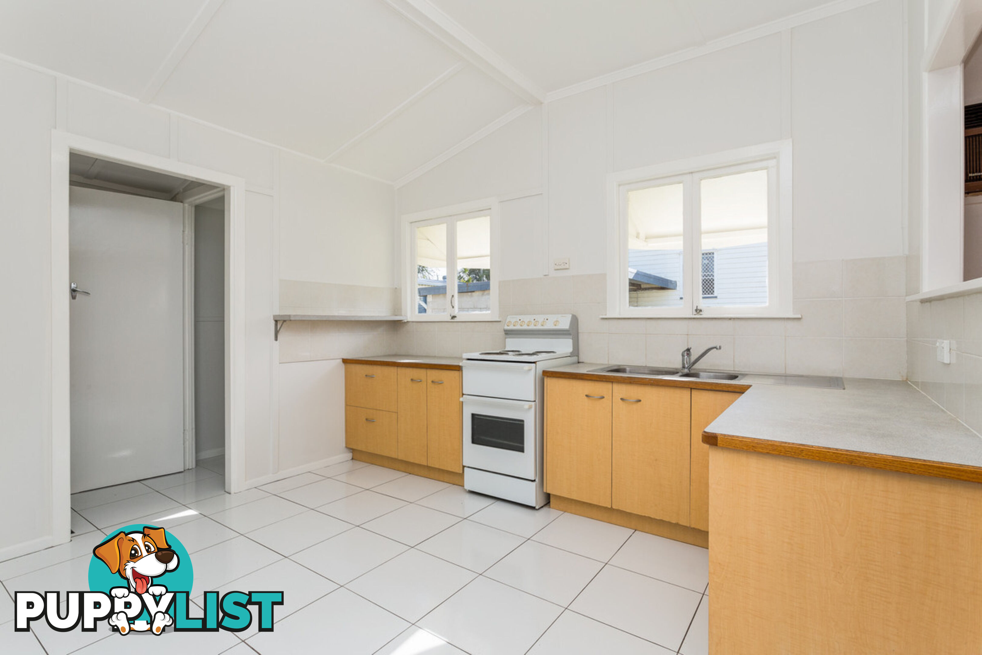 12 Ralph Street CLONTARF QLD 4019