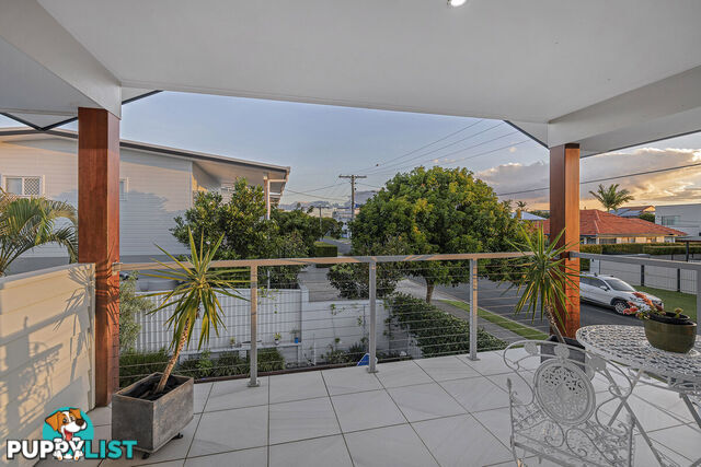 11 Warde Street SCARBOROUGH QLD 4020