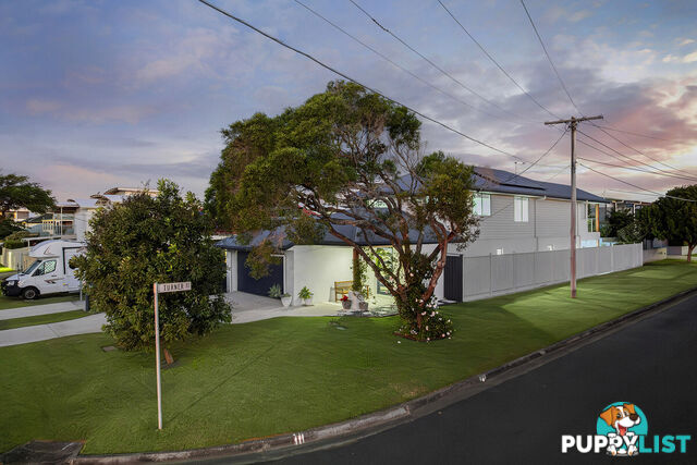 11 Warde Street SCARBOROUGH QLD 4020