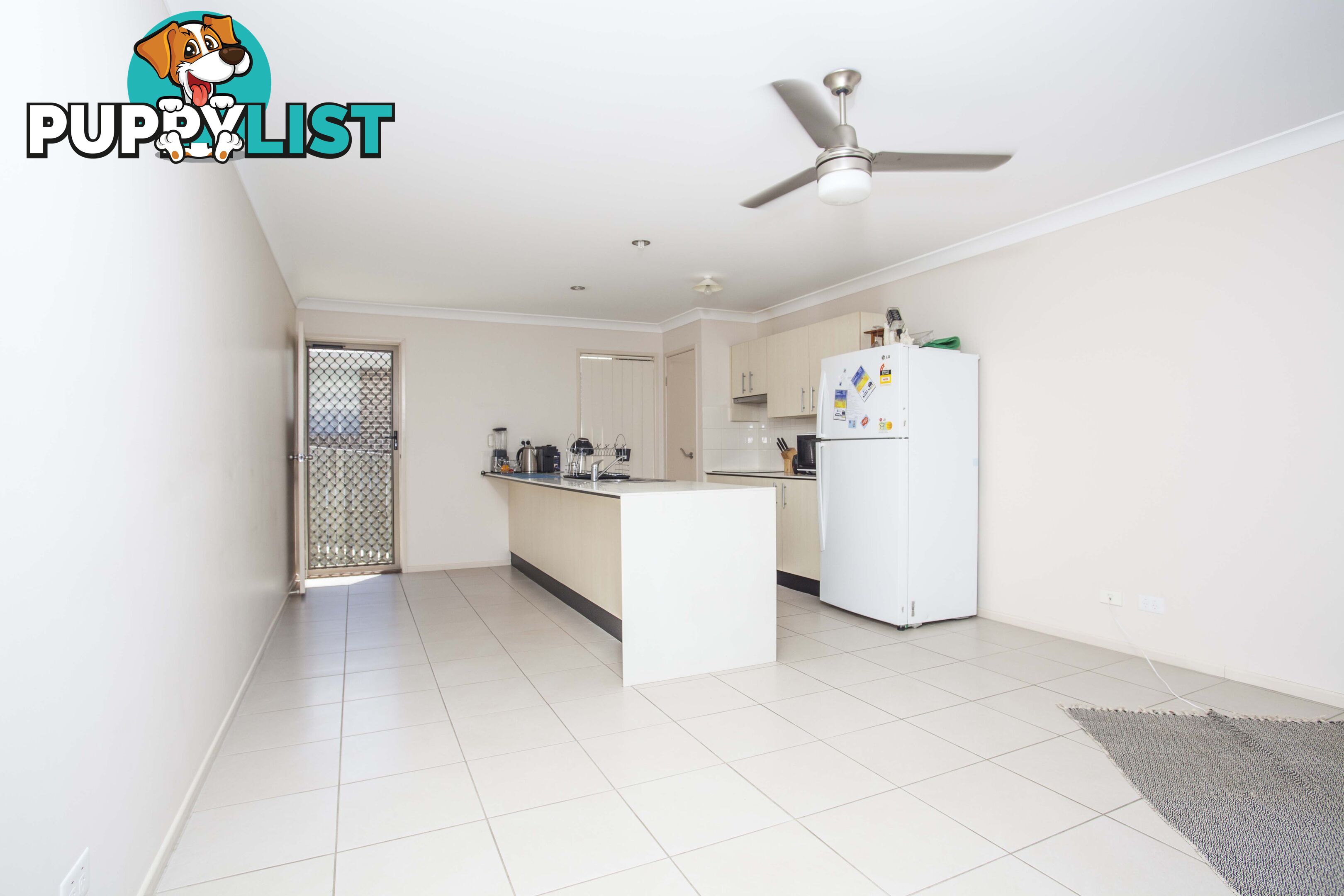 16 Hilltop Avenue SOUTHSIDE QLD 4570