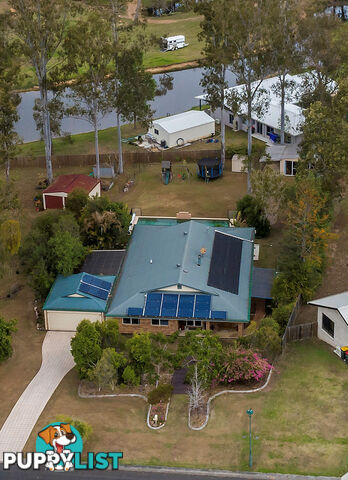 8 Oxford Court SOUTHSIDE QLD 4570