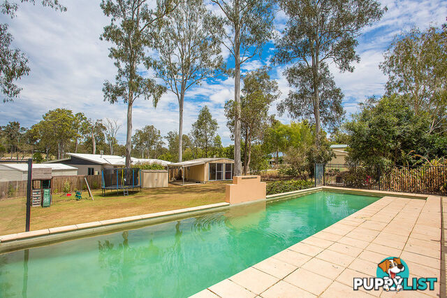 8 Oxford Court SOUTHSIDE QLD 4570