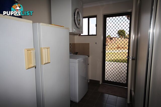 41 Roselea Ave SOUTHSIDE QLD 4570