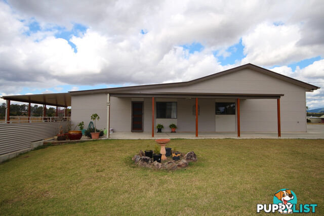 41 Roselea Ave SOUTHSIDE QLD 4570