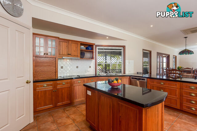 72 Ric-Glen Road JONES HILL QLD 4570