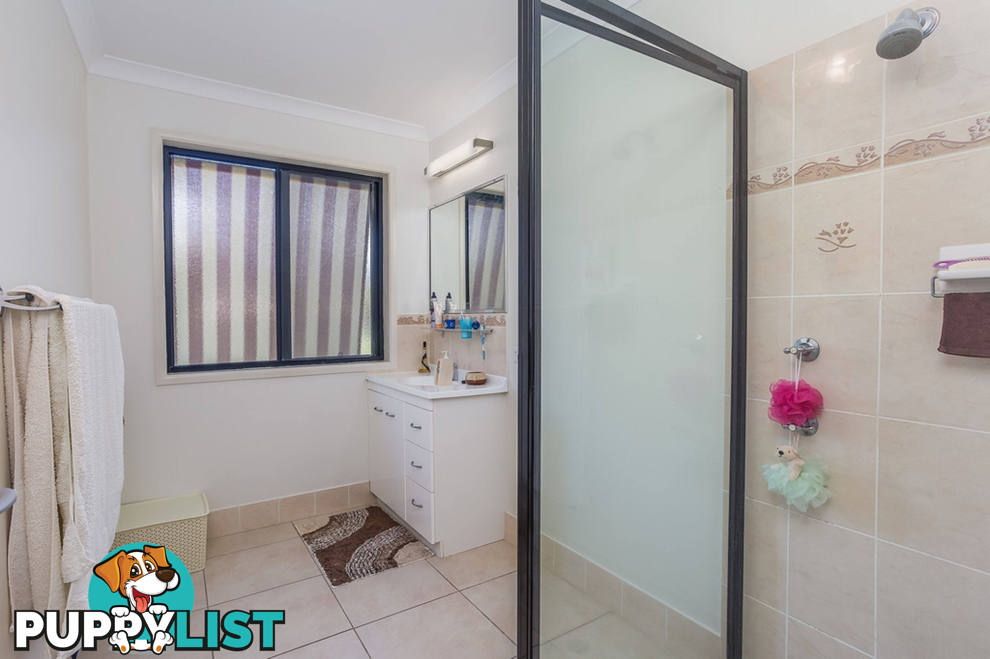 4 Illustrious Court COOLOOLA COVE QLD 4580